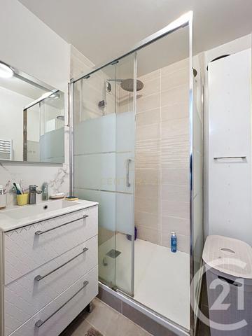 Appartement F3 à vendre  3 pièces - 58,45 m2 NOISY LE GRAND - 93