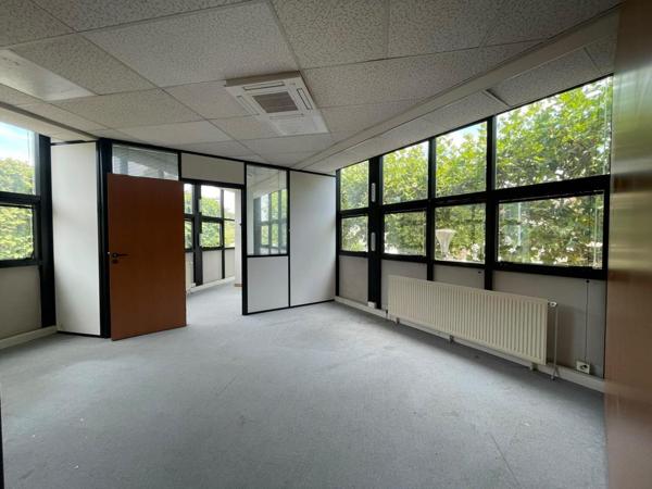 Location Bureau 256 94500 Champigny Sur Marne 885080