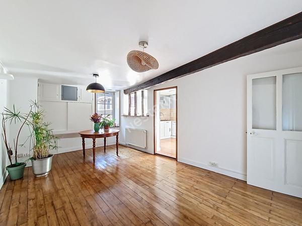 A vendre maison 3 chambres de 67m² hab. QUARTIER CITE JUDICAIRE !!! Nichée au coeur historique de Poitiers
