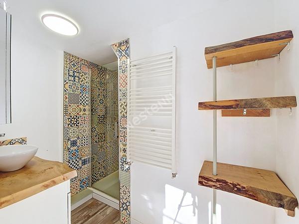 A vendre maison 3 chambres de 67m² hab. QUARTIER CITE JUDICAIRE !!! Nichée au coeur historique de Poitiers