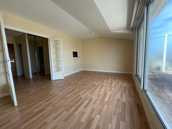 Rond point de Vannes - Appartement T1 en résidence sénior