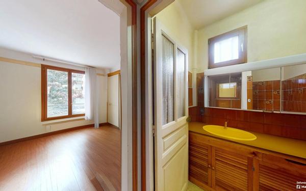 Appartement à vendre    4 pièces • 82,65 m2 Montrouge