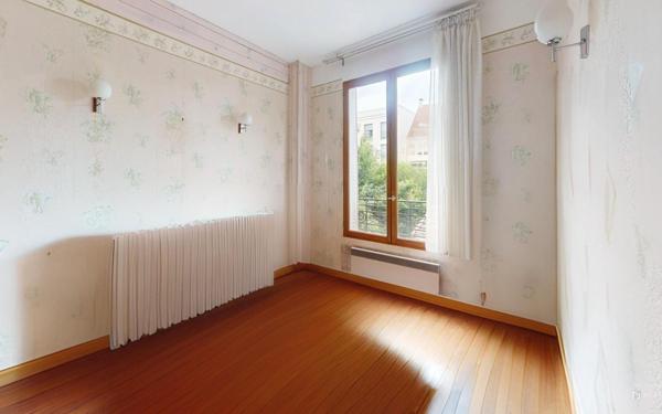 Appartement à vendre    4 pièces • 82,65 m2 Montrouge