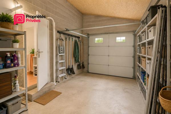 UZES 5 minutes à pied de la place aux herbes, 86m² 3 chambres garage place de parking et jardin de 50 m²