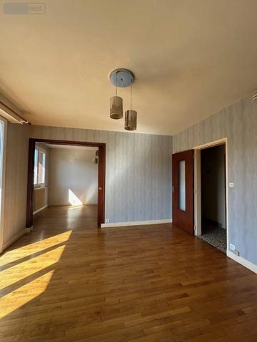 Location - Appartement Ussel 19200 3 pièces 70 m 2