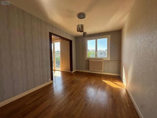 Location - Appartement Ussel 19200 3 pièces 70 m 2