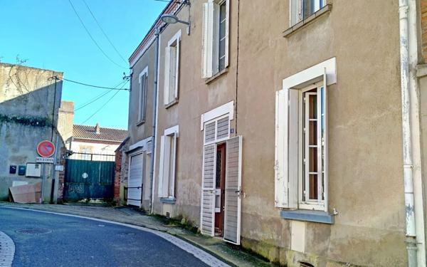 Maison à vendre    9 pièces •  Cholet