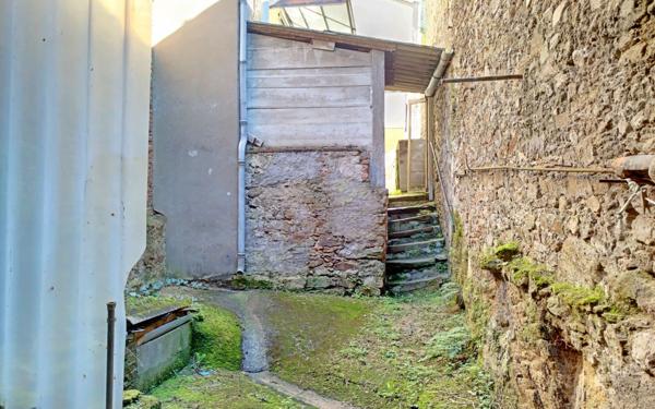 Maison à vendre    9 pièces •  Cholet