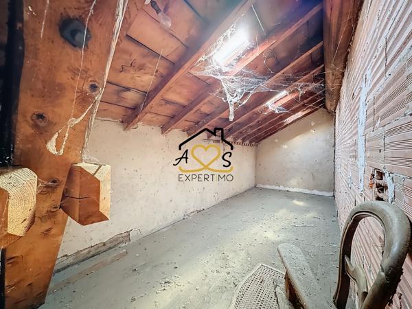 Billom (63160) Magnifique bâtisse à rénover au cœur de Billom