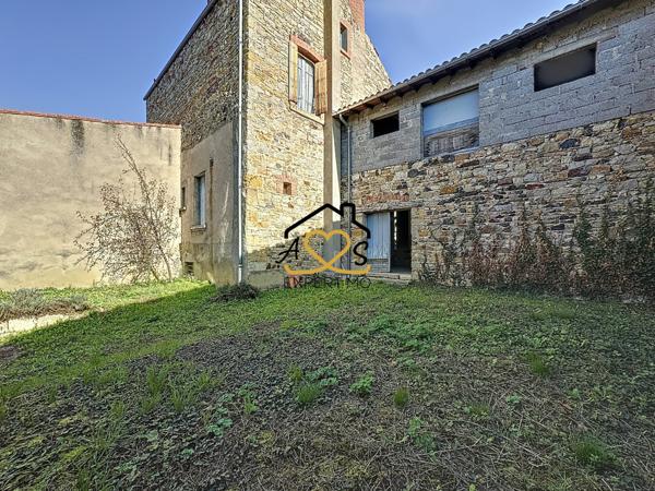 Billom (63160) Magnifique bâtisse à rénover au cœur de Billom