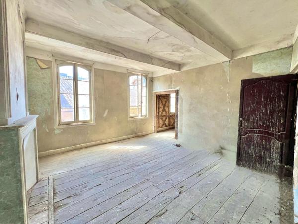 IMMEUBLE PLACE DE LA CATHEDRALE