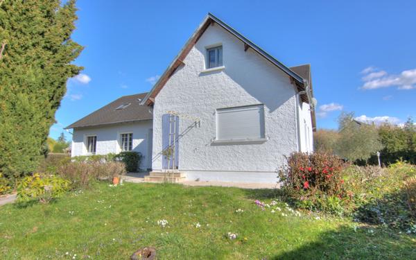 Maison à vendre    8 pièces • 228,10 m2 Saint-Jean-le-Blanc