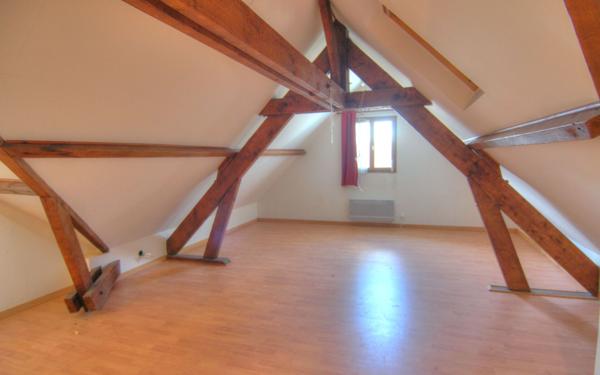 Maison à vendre    8 pièces • 228,10 m2 Saint-Jean-le-Blanc