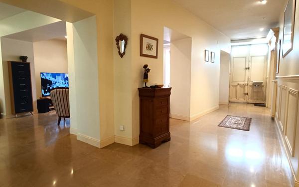 Maison à vendre    7 pièces • 311 m2 Cazères