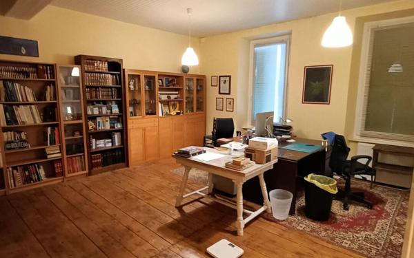 Maison à vendre    7 pièces • 311 m2 Cazères