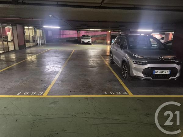 Parking à vendre  12,50 m 2   NICE  - 06