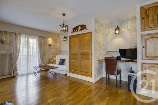 Appartement F2 à vendre  2 pièces - 55 m 2   NICE  - 06