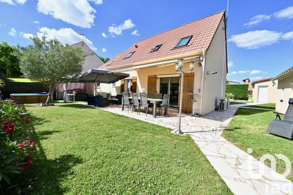 Maison à vendre 6 pièces 121 m² Villenoy