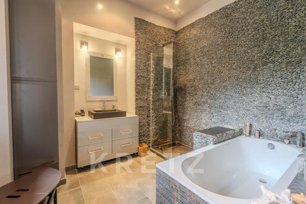 Villa historique d’exception en plein centre-ville