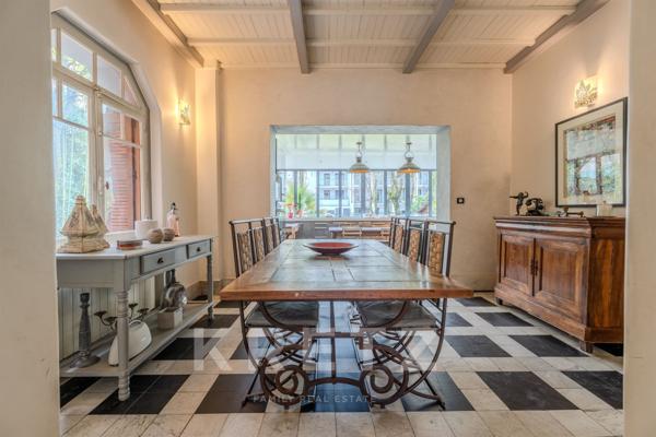 Villa historique d’exception en plein centre-ville