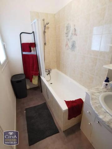 Appartement à louer 2 pièces 46.7m² Lille (59000)