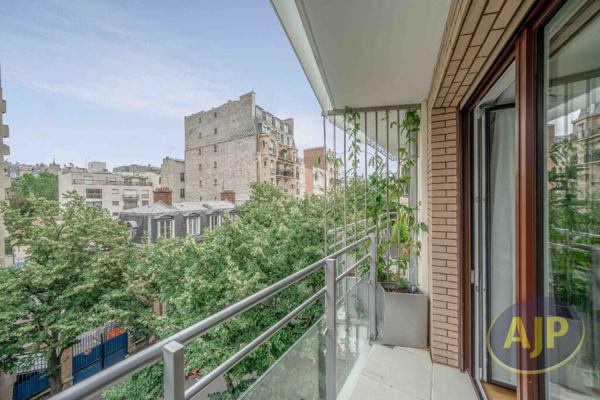 Biens de prestige à vendre Paris 15eme : 925 600 € - AJP Delon Immobilier Grenelle