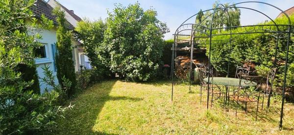 Maison de 120 m² carrez sur terrain de 430 m² Prix : 572000€ FAI
