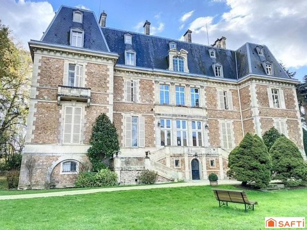 Appartement T2 duplex 53 m2 dans parc du chateau sur 9 hectares