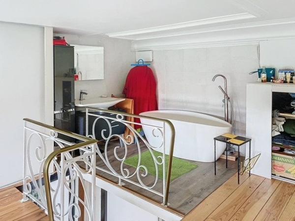 Appartement T2 duplex 53 m2 dans parc du chateau sur 9 hectares