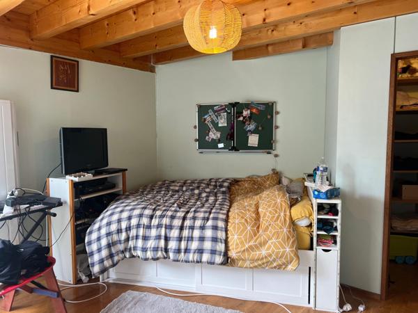 Village de Boult, maison ancienne rénovée 130 m², 3 chambres.