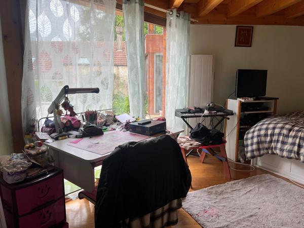 Village de Boult, maison ancienne rénovée 130 m², 3 chambres.