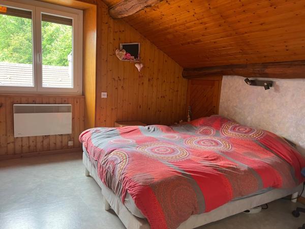 Village de Boult, maison ancienne rénovée 130 m², 3 chambres.