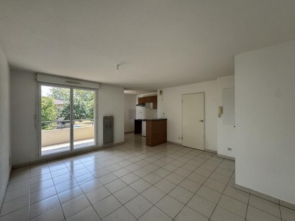 Appartement à louer 646 € CC Auterive 2 p 43 m² DPE B