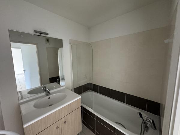 Appartement à louer 646 € CC Auterive 2 p 43 m² DPE B