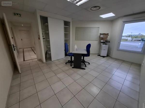 Achat - Fonds et/ou murs commerciaux Saintes 17100 9 pièces 249 m 2 2123 m 2