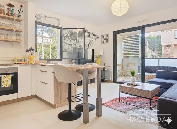 Ventabren (13122) Le charme de la vie de village provençale avec confort et praticité