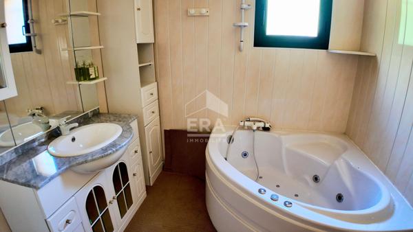 Maison 6 pièces 3/6 chambres à vendre à Céret Village