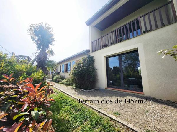 Beaumont de Lomagne, maison T5, terrain clos 1457m2. aucun travaux