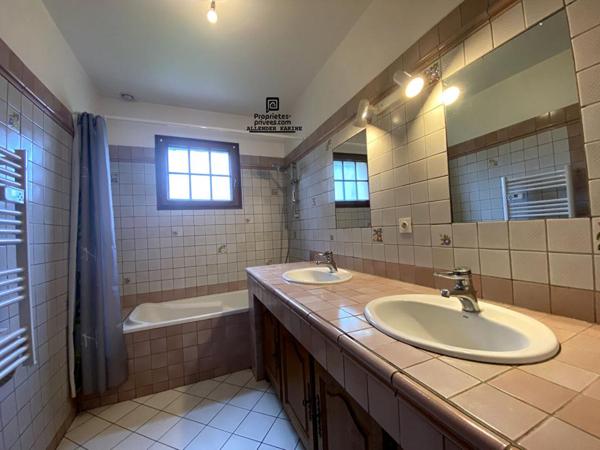 Maison Saint Clement 7 pièce(s) 180 m2