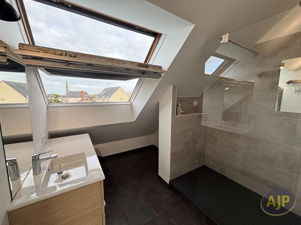 Appartement à louer Angers : 2 pièces, 53m² avec 1 chambre(s) à 999€ - AJP Immobilier Angers