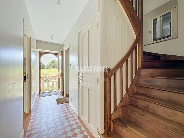 Maison en pierre rénovée 250 m² - 6 chambres -1.3 ha de terrain. Proche Dinan