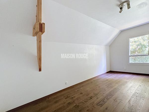Maison en pierre rénovée 250 m² - 6 chambres -1.3 ha de terrain. Proche Dinan