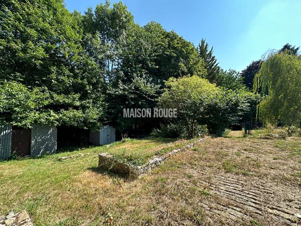 Maison en pierre rénovée 250 m² - 6 chambres -1.3 ha de terrain. Proche Dinan