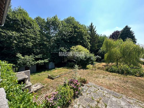 Maison en pierre rénovée 250 m² - 6 chambres -1.3 ha de terrain. Proche Dinan