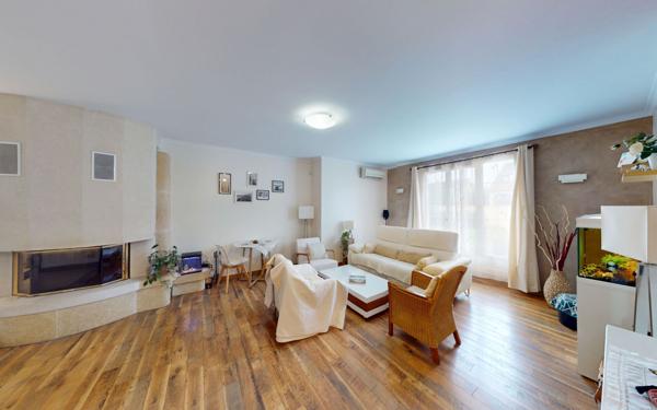 Maison à vendre    8 pièces •  Bailly-Romainvilliers