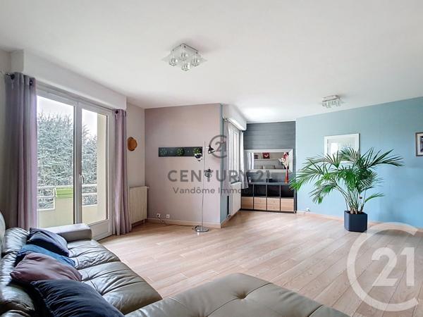 Appartement F2 à vendre  3 pièces - 67,86 m2 CREPY EN VALOIS - 60