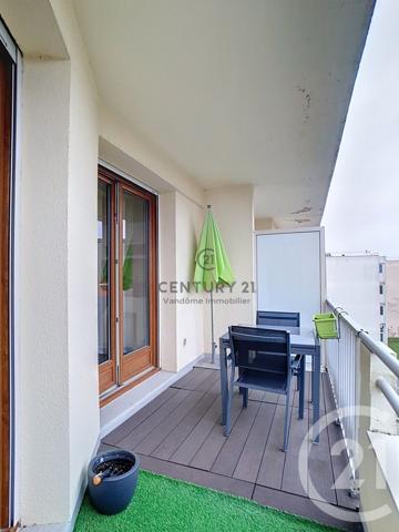 Appartement F2 à vendre  3 pièces - 67,86 m2 CREPY EN VALOIS - 60