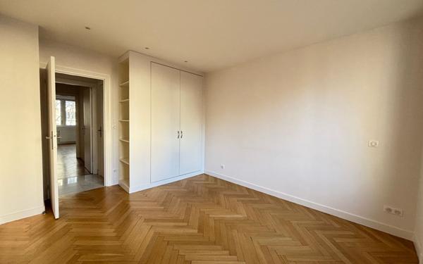 Appartement à vendre    4 pièces • 134,17 m2 Lyon 6