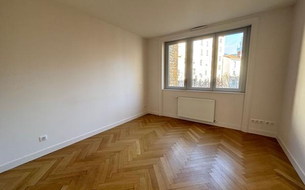 Appartement à vendre    4 pièces • 134,17 m2 Lyon 6