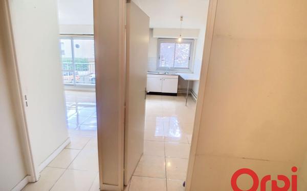 Appartement à vendre    3 pièces • 72,37 m2 Châtenay-Malabry